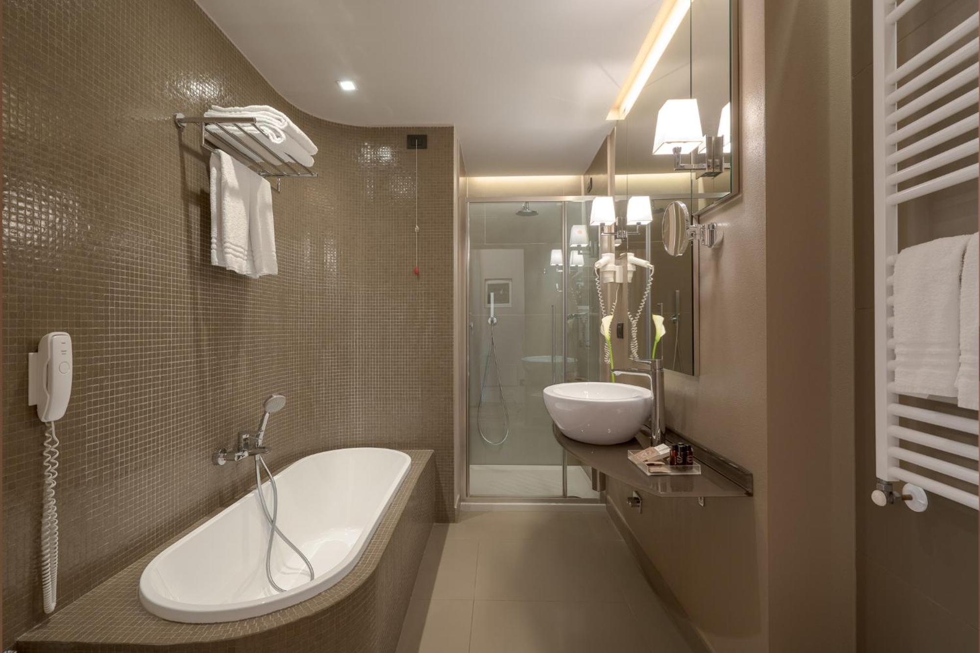Titano Suites San Marino Bagian luar foto