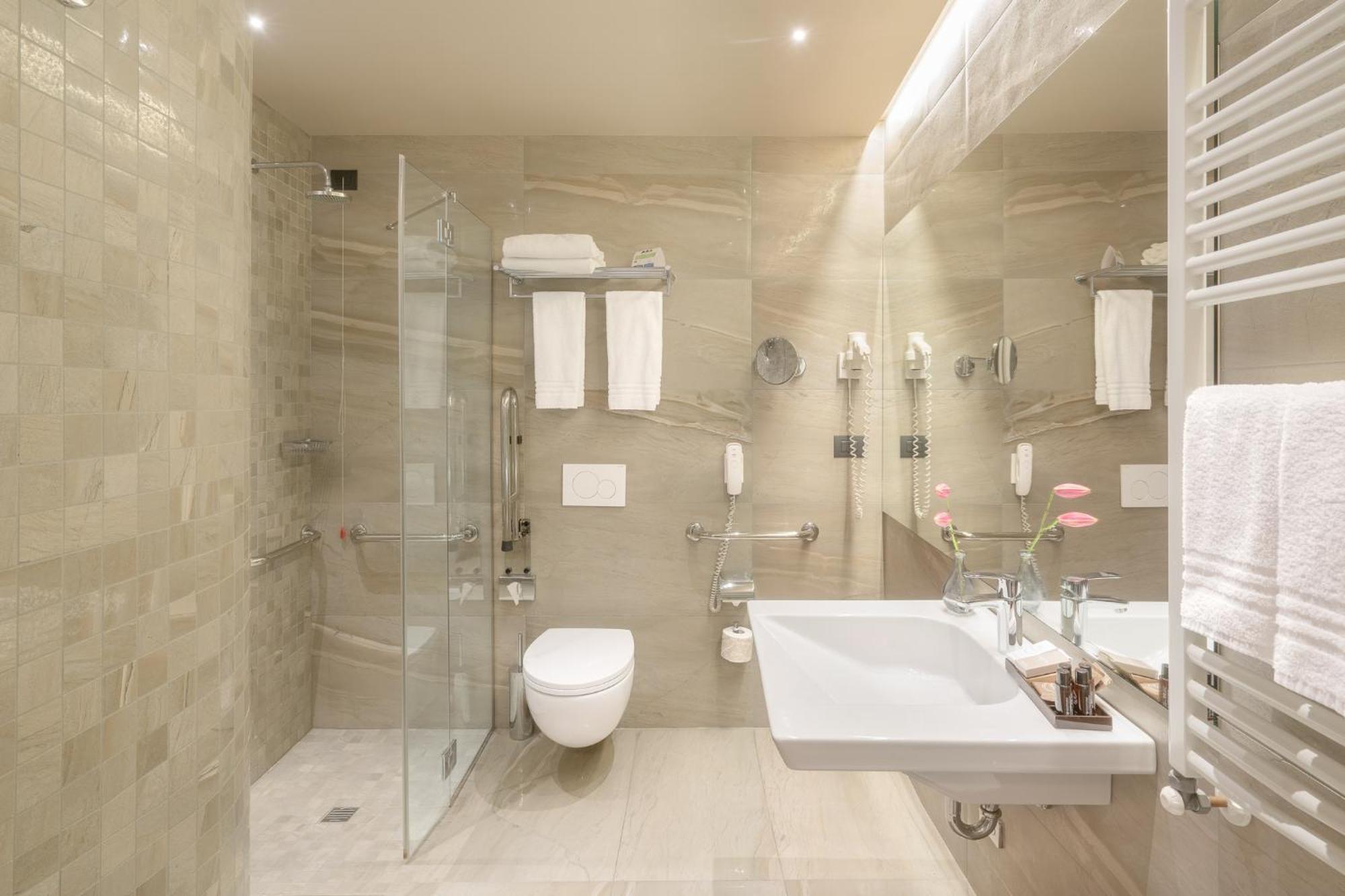 Titano Suites San Marino Bagian luar foto