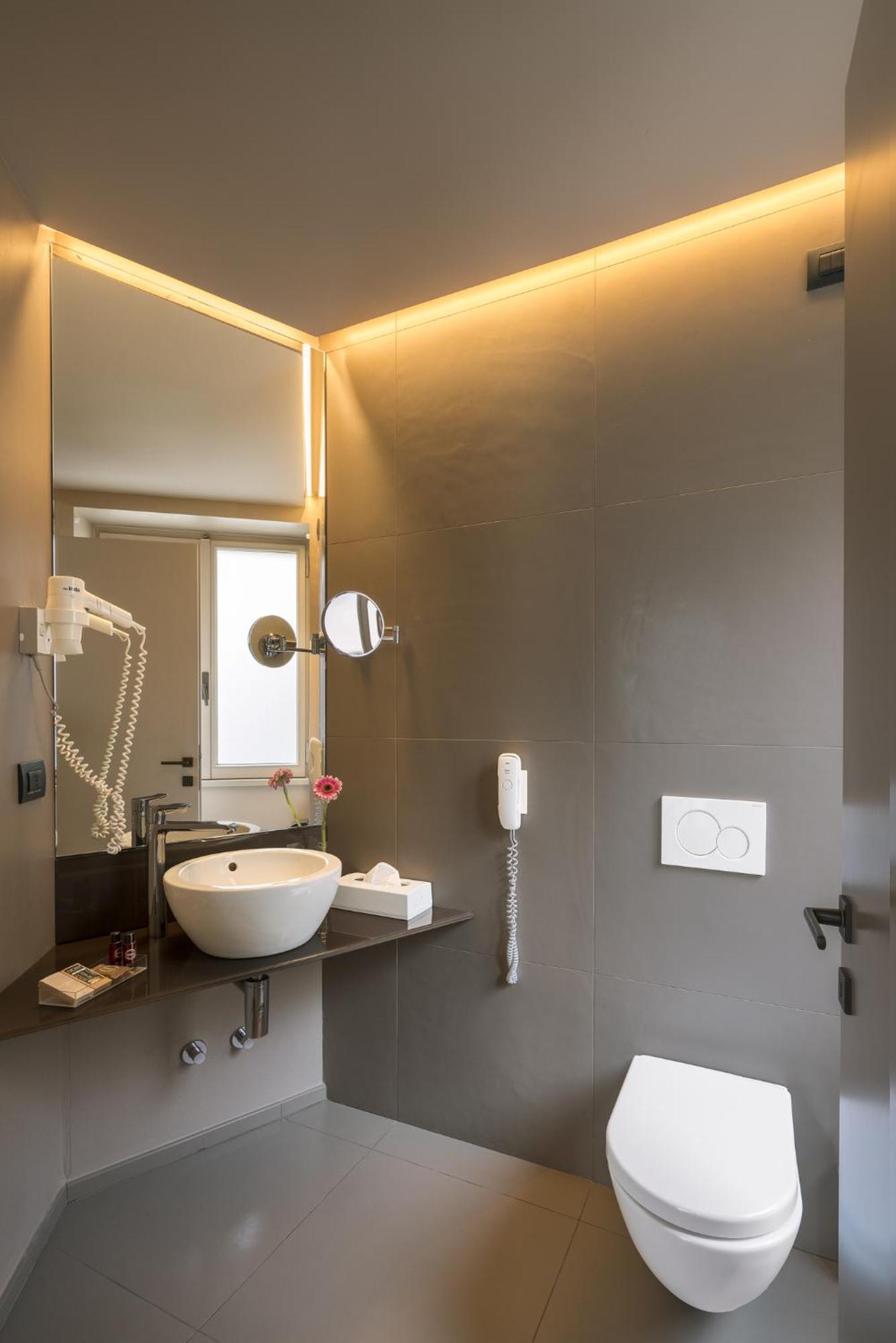 Titano Suites San Marino Bagian luar foto