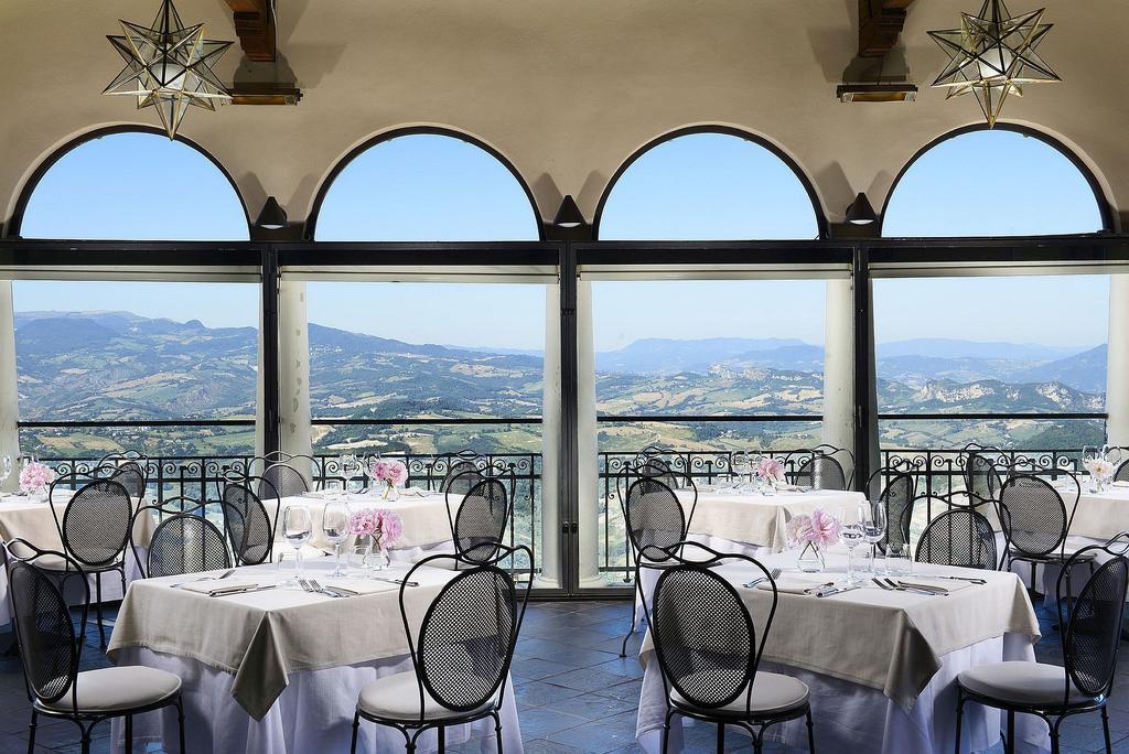 Titano Suites San Marino Bagian luar foto