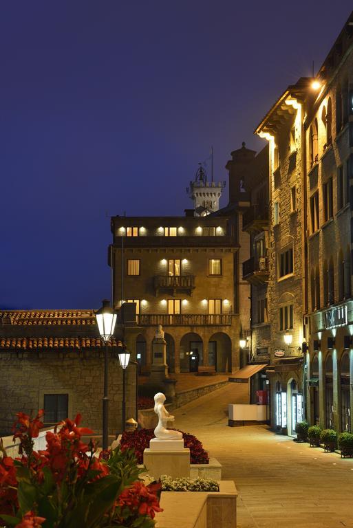 Titano Suites San Marino Bagian luar foto