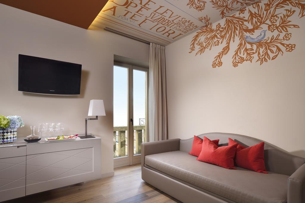 Titano Suites San Marino Ruang foto