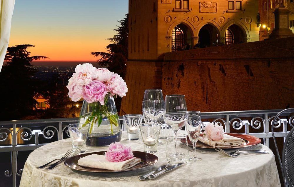 Titano Suites San Marino Bagian luar foto