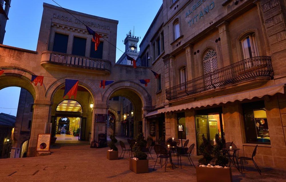 Titano Suites San Marino Bagian luar foto