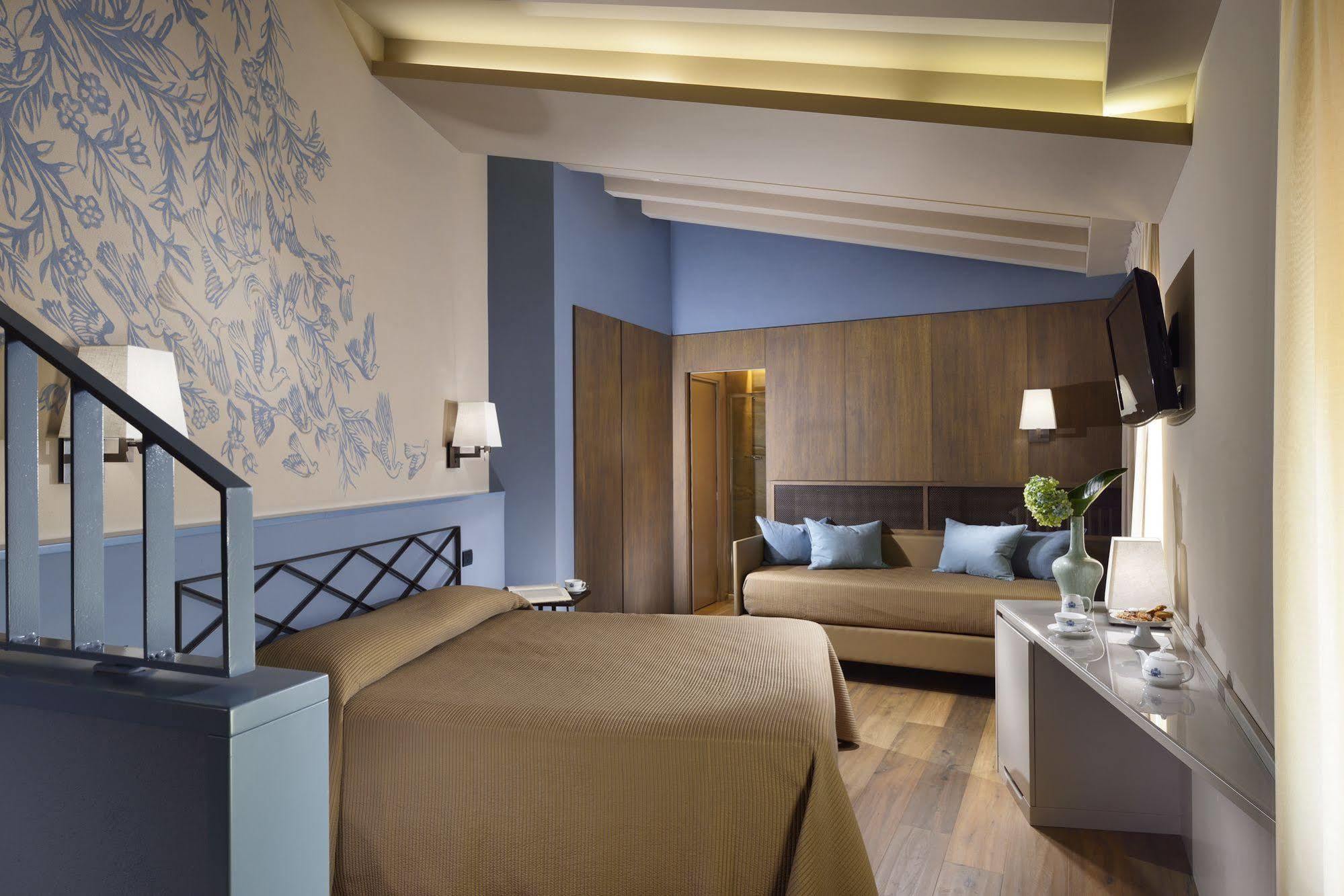 Titano Suites San Marino Bagian luar foto