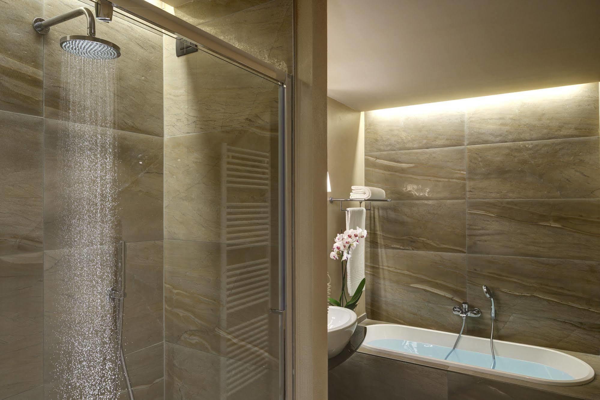 Titano Suites San Marino Bagian luar foto