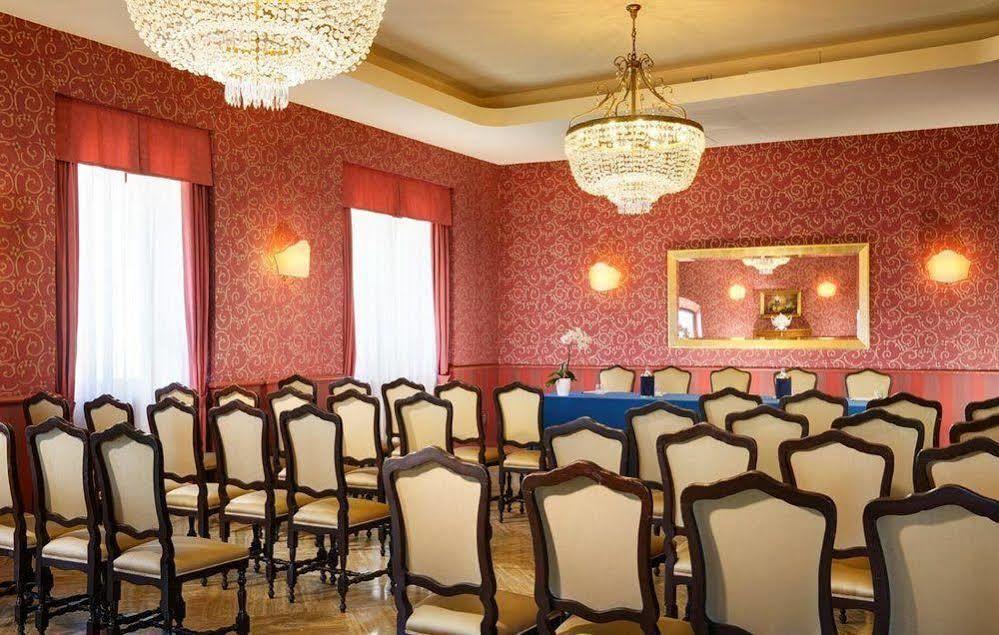 Titano Suites San Marino Bagian luar foto