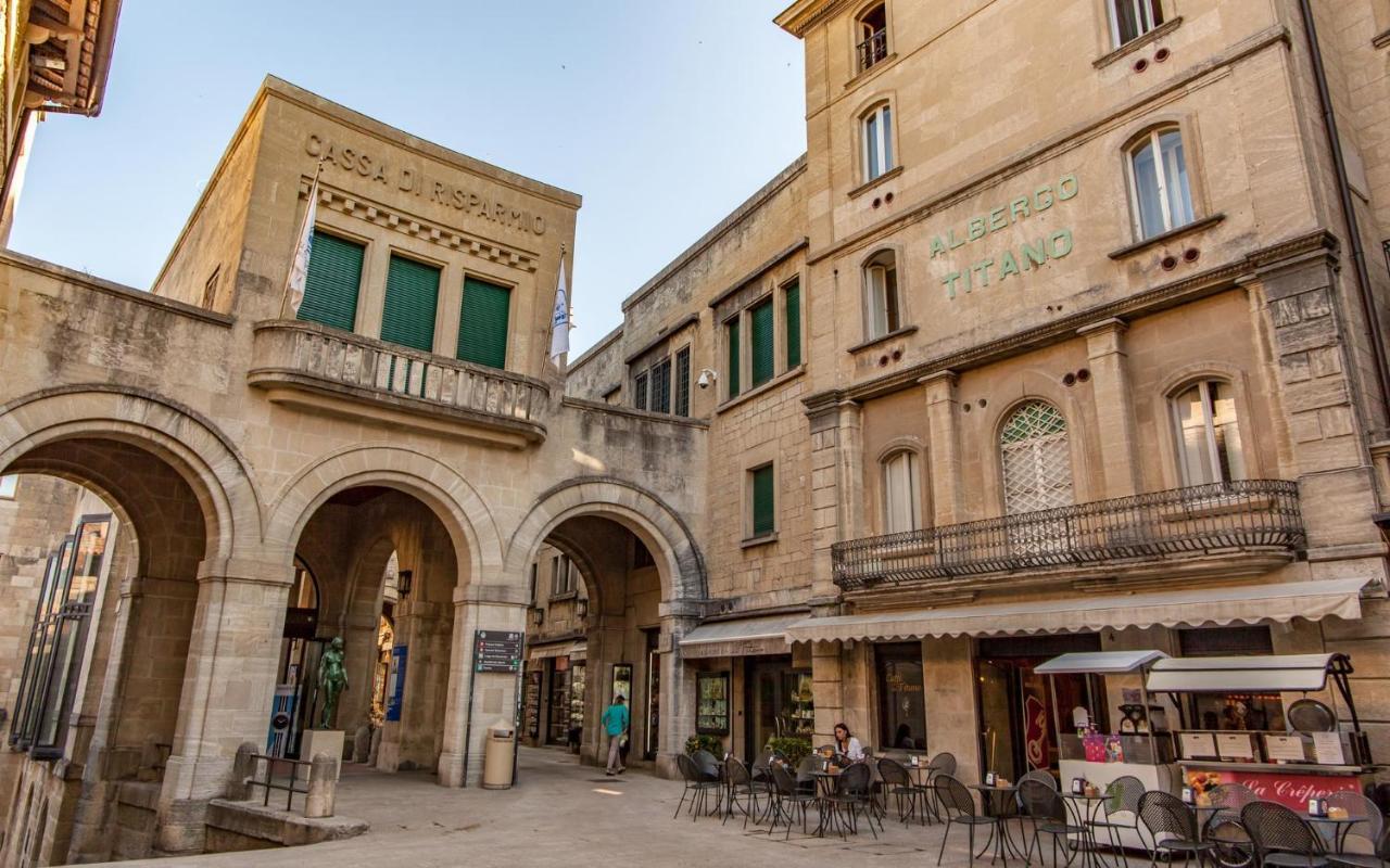 Titano Suites San Marino Bagian luar foto
